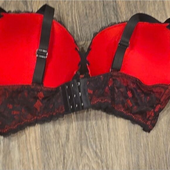 Hush Intimates Red Lace Overlay Push-Up Plunge Bra - Picture 4 of 4
